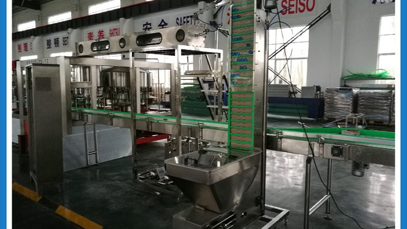 小型炒菜机器人：揭秘其优缺点与真实评价